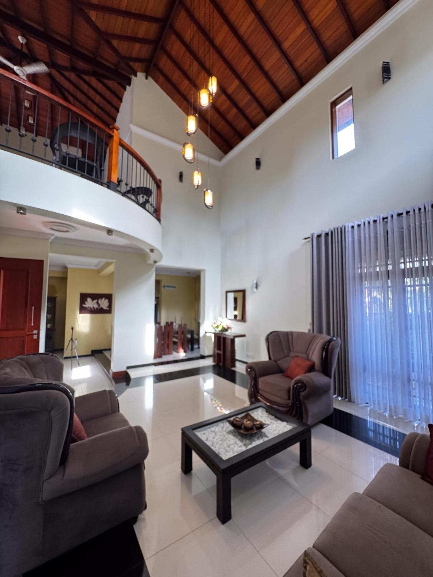 Bigcity Villa - Airport Transit Hotel Katunayaka Zewnętrze zdjęcie
